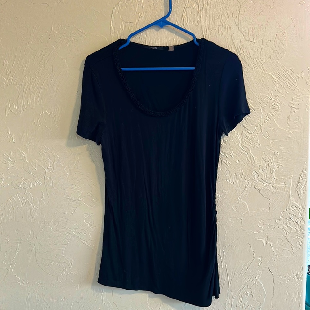 Tahari shirt